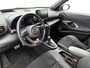 Toyota Yaris Cross 1.5 Hybrid GR Sport | Head-up Display | Dodehoek detectie | Parkeersensoren voor+achter | Stoelverwarming | Apple CarPlay/Android auto |