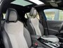 Peugeot e-2008 EV 50kWh 136pk GT Pack | Navigatie I Schuifdak | Camera | Stoelverwarming | Full Led | 18 inch