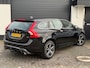 Volvo V60 1.6 T3 R-Design Automaat | NL Auto | NAP | Trekhaak | Leder