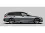 BMW 3-Serie Touring 330e M Sport - Elektrisch verstelbare/verwarmde stoelen - Comfort Access - Parking Assistant Plus - Active Cruise Control - Getinte Ruiten - zonneschermen achterportierramen -
