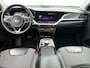 Kia Niro EV E-Niro DynamicLine 64 kWh (NAVIGATIE, STOEL-/STUURVERWARMING, ADAPTIVE CRUISE, CARPLAY, 1e EIGENAAR)