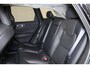 Volvo XC60 T6 Recharge AWD Plus Bright - Panorama/schuifdak - IntelliSafe Assist & Surround - 360º Camera - Harman/Kardon audio - Adaptieve LED koplampen - Verwarmde voorstoelen, stuur & achterbank - Parkeersensoren voor & achter - Elektr. bedienb. voorstoelen met geheugen - Draadloze tel. lader - Extra getint glas - 19' LMV