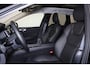 Volvo XC60 T6 Recharge AWD Plus Bright - Panorama/schuifdak - IntelliSafe Assist & Surround - 360º Camera - Harman/Kardon audio - Adaptieve LED koplampen - Verwarmde voorstoelen, stuur & achterbank - Parkeersensoren voor & achter - Elektr. bedienb. voorstoelen met geheugen - Draadloze tel. lader - Extra getint glas - 19' LMV