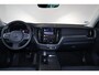 Volvo XC60 T6 Recharge AWD Core Bright - Panorama/schuifdak - IntelliSafe Assist - Adaptieve LED koplampen - Parkeercamera achter - Verwarmde voorstoelen, stuur & achterbank - Parkeersensoren voor & achter - Draadloze tel. lader - Standkachel - Extra getint glas - Elektr. inklapbare trekhaak - 18' LMV
