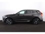 Volvo XC60 T6 Recharge AWD Core Bright - Panorama/schuifdak - IntelliSafe Assist - Adaptieve LED koplampen - Parkeercamera achter - Verwarmde voorstoelen, stuur & achterbank - Parkeersensoren voor & achter - Draadloze tel. lader - Standkachel - Extra getint glas - Elektr. inklapbare trekhaak - 18' LMV