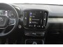 Volvo XC40 T3 163PK Inscription Navigatie / Semi elektrisch wegklapbare trekhaak / Lederen bekleding / Verwarmbare voorstoelen / Lichtmetalen velgen