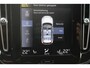 Volvo XC40 T3 163PK Inscription Navigatie / Semi elektrisch wegklapbare trekhaak / Lederen bekleding / Verwarmbare voorstoelen / Lichtmetalen velgen