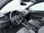 Volkswagen Polo 1.0 TSI R-Line Business | Pano dak | Navigatie | Stoelverwarming | IQ-light |