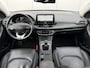 Hyundai i30 Wagon 1.5 T-GDi MHEV Premium / Lederen bekleding / Stoelverwarming / Stoelverkoeling / Elektrisch verstelbare stoel / 17"lm velgen /