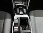 Citroën E-C4X Ë-C4 X EV Feel 50kWh 136pk | Accu SOH 95,3% | Navigatie via Apple Carplay / Android Auto | Climate Control | Cruise Control | Parkeersensoren | Armsteun | Led koplampen | Adaptief demping systeem | Bluetooth | DAB+ radio | Volledig digitaal instrumentenpaneel | Armsteun | 18" lichtmetalen velgen |