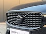 Volvo XC60 T6 Plug-in hybrid AWD Plus Black Edition | Panoramadak | Trekhaak | Stoel en stuurwielverwarming | Sportstoelen | Luchtvering | Camera | Adaptieve cruise control |