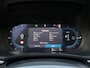 Volvo XC60 T6 Plug-in hybrid AWD Plus Black Edition | Panoramadak | Trekhaak | Stoel en stuurwielverwarming | Sportstoelen | Luchtvering | Camera | Adaptieve cruise control |