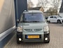 Peugeot Partner MPV 1.6-16V VTC Uitvoering | Uniek! 1e Eigenaarsauto Nieuw door ons Geleverd met slechts 54.541 KM | Airco | Cruise Control | 2x Zijschuifdeur | Radio | 4-Seizoenenbanden | Radio | Elektrische Ramen | Centrale Deurvergrendeling | Mistlampen |