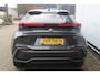 Toyota C-HR 1.8 Hybrid 140 First Edition All weather banden l Stuur + Stoel verwarming l Dodehoek sensor l Navi l Apple/ Android carplay l Adaptief cruise controll  Lane Assist