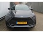 Toyota C-HR 1.8 Hybrid 140 First Edition All weather banden l Stuur + Stoel verwarming l Dodehoek sensor l Navi l Apple/ Android carplay l Adaptief cruise controll  Lane Assist