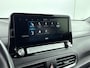 Hyundai Kona Electric EV Premium 64 kWh | Soh 96,5 % | Navigatie, Apple car play Android auto| stoel verwarming en koeling |