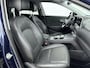 Hyundai Kona Electric EV Premium 64 kWh | Soh 96,5 % | Navigatie, Apple car play Android auto| stoel verwarming en koeling |