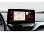 Volkswagen ID.4 204pk First 77 kWh | Navigatie | Achteruitrijcamera | Stoelverwarming