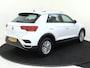 Volkswagen T-Roc 1.0 TSI Style | Parkeersensoren | Adaptieve cruise control | CarPlay | Navigatie | Airco |