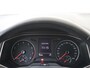 Volkswagen T-Roc 1.0 TSI Style | Parkeersensoren | Adaptieve cruise control | CarPlay | Navigatie | Airco |