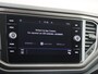 Volkswagen T-Roc 1.0 TSI Style | Parkeersensoren | Adaptieve cruise control | CarPlay | Navigatie | Airco |