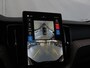 Volvo XC60 2.0 T6 Plug-in hybrid AWD Ultra Dark | Luchtvering | Bowers & Wilkins | Masage Stoelen | Stoelventilatie | Voorstoelen En Achterstoelen Verwarmd | Trekhaak (elektrisch uitklapbaar)