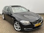 BMW 5-Serie Touring 530i 6-Cil 272pk High Executive Pano.dak Zetels Trekhaak