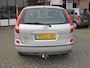 Nissan Almera Tino 1.8 + Trekhaak-