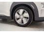Hyundai Kona Electric EV Comfort 64 kWh 3 fase [ Navi Adapt.cruise Camera Apple/Android ]