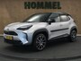 Toyota Yaris Cross 1.5 Hybrid 130 GR SPORT - ADAPTIEVE CRUISE CONTROL - STOELVERWARMING VOORSTOELEN - STUURWIELVERWARMING - DODEHOEKDETECTIE - KEYLESS ENTRY/START - APPLE CARPLAY/ANDROID AUTO - CAMERA - EXTRA GETINT GLAS - PARKEERSENSOREN VOOR + ACHTER - STOOTLIJSTEN