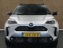 Toyota Yaris Cross 1.5 Hybrid 130 GR SPORT - ADAPTIEVE CRUISE CONTROL - STOELVERWARMING VOORSTOELEN - STUURWIELVERWARMING - DODEHOEKDETECTIE - KEYLESS ENTRY/START - APPLE CARPLAY/ANDROID AUTO - CAMERA - EXTRA GETINT GLAS - PARKEERSENSOREN VOOR + ACHTER - STOOTLIJSTEN