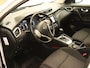 Nissan Qashqai 1.2 Connect Edition - ORIGINEEL NEDERLANDSE AUTO - ACHTERUITRIJCAMERA - NAVIGATIE FULL MAP - KEYLESS ENTRY - PARKEERSENSOREN VOOR EN ACHTER - VERKEERSBORDDETECTIE - LICHTMETALEN VELGEN 18" - AUTOMATISCHE AIRCO - EXTRA GETINT GLAS - PANORAMADAK