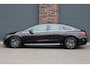 Mercedes-Benz EQS 500 4MATIC AMG Line 108 kWh | Luchtvering | Achterasbesturing | Distronic+ | Memory | Nekverwarming | Massage | Entertainment Achter+ | Verwarmd Stuurwiel | HUD | Burmester | Panoramadak | Digital Light |