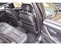 BMW 5-Serie 520i Luxury Edition * Comfortstoelen * Schuifdak * Trekhaak *