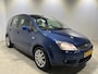 Ford C-Max Focus 1.6-16V Futura  | LM Velgen 16" | Cruise Control | Airco | Parkeersensoren Achter | Trekhaak |