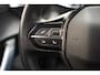 Peugeot e-2008 EV Allure 50 kWh [ Navi Camera Stoelverwarming ]