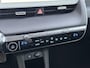 Hyundai Ioniq 5 Lounge 73kWh Automaat / Afn. Trekhaak / Dealer onderhouden / Fabrieksgarantie tot 6-2027 / Warmtepomp / 8 Jaar Batterij Garantie / HUD / CCS snel laden / 360 Camera / Adaptieve Cruise / Lederen Bekleding / Elektr. Stoelen / Stoel Verwarming / Stoel Ventilatie / Stuurwiel Verwarming / BOSE /  Apple Carplay & Android Auto /