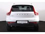 Volvo XC40 B4 Plus Black Edition - Panorama/schuifdak - IntelliSafe Assist & Surround - 360º Camera - Harmon Kardon Audio - Verwarmde voorstoelen, stuur & achterbank - Parkeersensoren voor & achter - Elektr. bedienb. voorstoelen met geheugen links - Draadloze tel. lader - Extra getint glas - 20' LMV