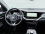 Kia Niro EV e-Niro ExecutiveLine 64 kWh 3-fase | SOH 100% | Leder | Carplay | Camera | Privacy glass