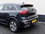 Kia Niro EV e-Niro ExecutiveLine 64 kWh 3-fase | SOH 100% | Leder | Carplay | Camera | Privacy glass