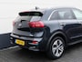 Kia Niro EV e-Niro ExecutiveLine 64 kWh 3-fase | SOH 100% | Leder | Carplay | Camera | Privacy glass
