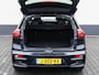 Kia Niro EV e-Niro ExecutiveLine 64 kWh 3-fase | SOH 100% | Leder | Carplay | Camera | Privacy glass