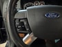 Ford C-Max 1.8-16V GHIA / Stoelverwarming / PDC voorzijde / PDC achterzijde / Navigatie / LM velgen.