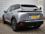 Peugeot e-2008 EV GT 50 kWh | Clima | Cruise | Navi | Panoramadak | 360 Graden Camera | Led | Lichtmetaal | SOH 103,3% | 3 fase lader