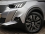 Peugeot e-2008 EV GT 50 kWh | Clima | Cruise | Navi | Panoramadak | 360 Graden Camera | Led | Lichtmetaal | SOH 103,3% | 3 fase lader