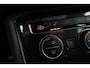 Volkswagen Tiguan 2.0 TDI 4Motion Highline Aut. | 3x R-line | Panorama | Adaptief | Trekhaak | Stoelverwarming | Virtual Dash. |