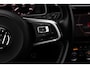 Volkswagen Golf 1.5 TSI Highline | 2X R-LINE | CAMERA | 19 INCH | STOELVERWARMING |