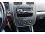 Volkswagen Golf 1.6 FSI Optive 2