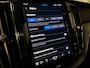 Volvo XC60 T8 AWD Recharge Ultra Dark | Luchtvering | Trekhaak | 360 Camera | Head-Up Display | 455pk | Harman Kardon | Adaptieve Cruise Control | Stoelverwarming voor+achter | Stuurwielverwarming | Schuifdak | 21 Inch | Full LED Meesturende koplampen | Pilot Assist | BLIS Dode Hoek Detectie | Elektrische voorstoelen geheugen | Lederen bekleding | Zitting verlenging voorstoelen | Lederen dashboard | Google Infotainment | Keyless Drive | Parkeersensoren voor+achter | Privacy Glass | Elektrisch bedienbare achterklep | DAB Radio | Apple Carplay/Android Auto | Alarm Klasse III | Draadloos telefoon opladen | Volvo On Call met mobiele App functie | Denim Blue Metallic |