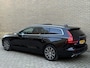 Volvo V60 2.0 T6 Recharge 340pk AWD Inscription | Panorama | Lederen bekleding | Head up | Adaptieve cruise (pilot assist) | Camera | PDC voor+achter | Wegklapbare trekhaak | Stoel&stuurverwarming | Apple CarPlay / Android Auto | Harman&kardon audio | LED | DAB | Keyless | Volledig dealeronderhouden!